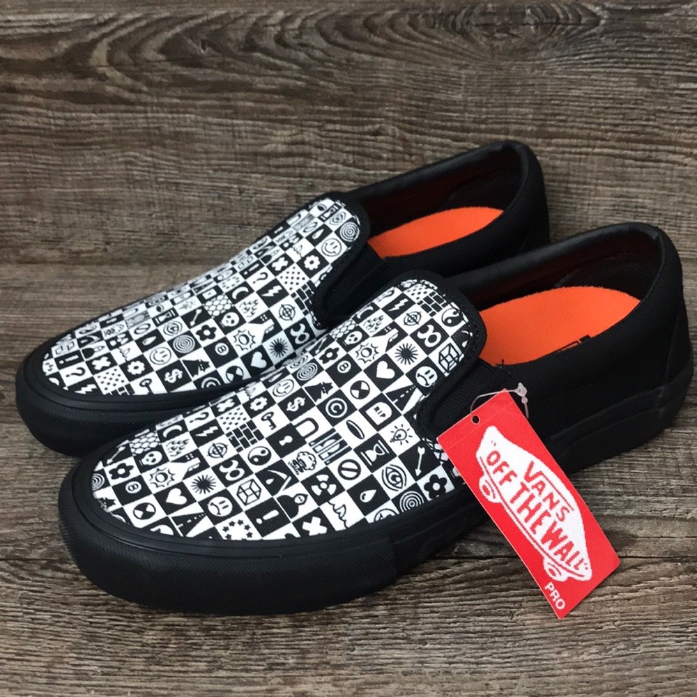 VANS CLASSIC SLIP ON BRAND NEW - Picture 16 of 16
